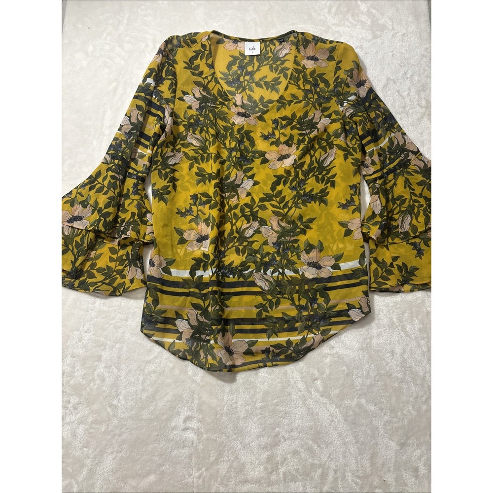 Cabi SMALL Blouse Pretty Floral Sheer Chiffon V-Neck Long Bell Sleeve Flowy
